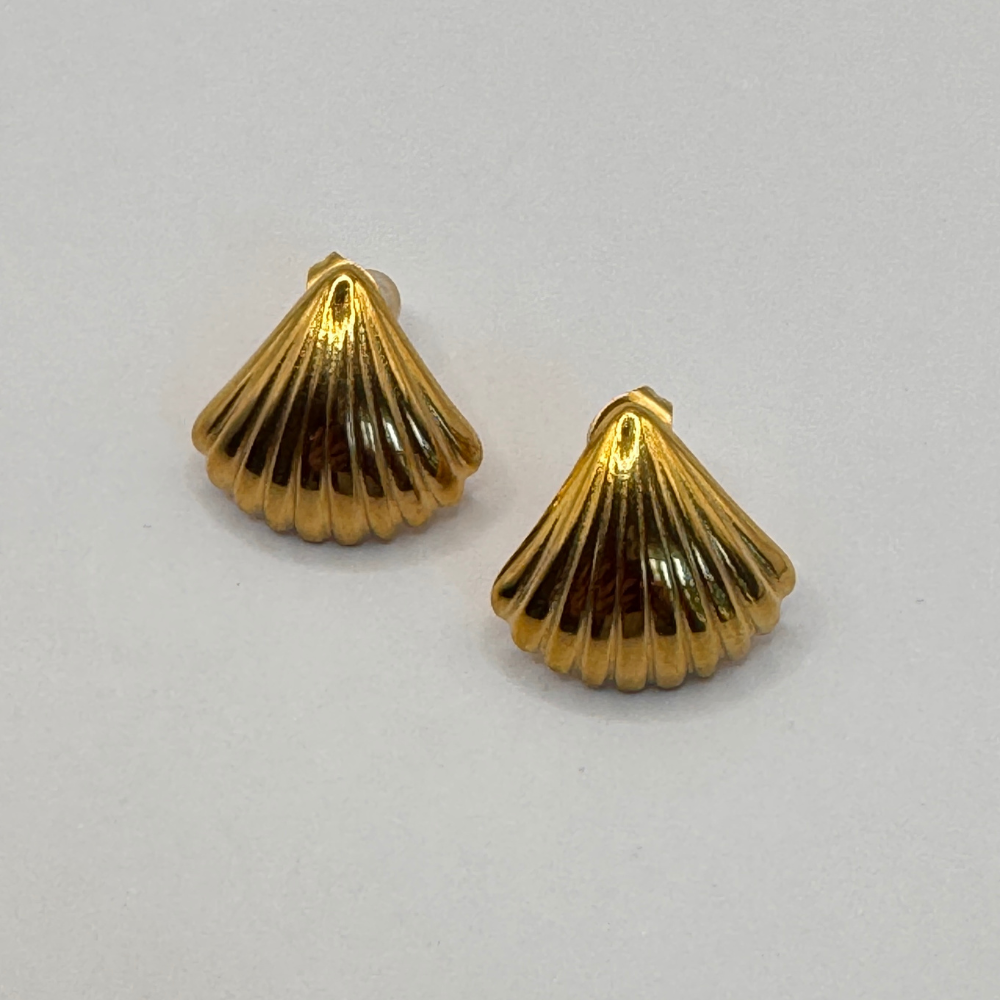 Aretes Concha Oro Laminado 18k